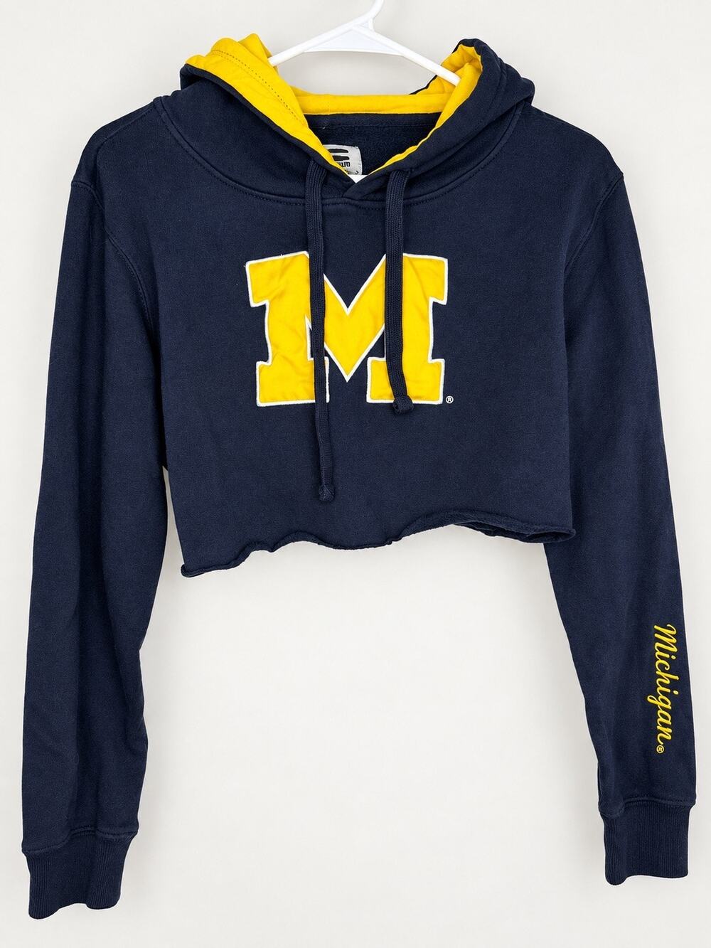 Michigan Wolverines Stadium Athletics Cropped Hoodie Navy Maize Sz Large Raw Hem